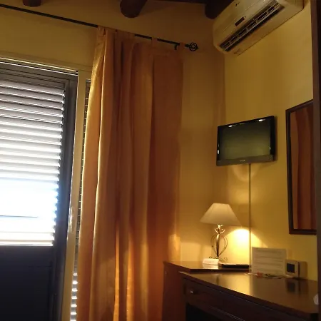 Eben Ezer Oda ve Kahvaltı 4*